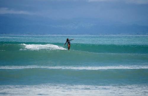 Mokuleia House | Coral Wave Cottage