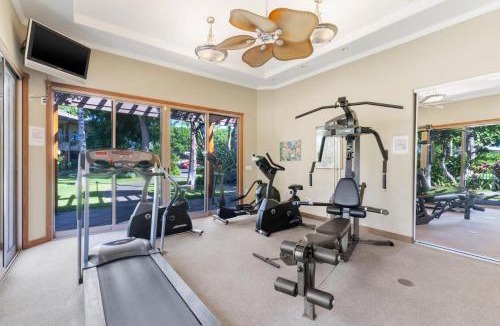 Kamuela House | Palm Villas stylish luxury condo with Mauna Lani Beach Club Access