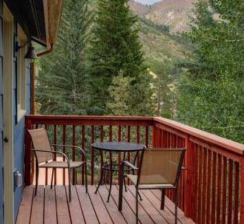Cascade-Chipita Park House | Cobalt Peak - Pet-Friendly Sauna Panoramic Views