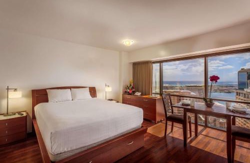 Downtown Honolulu Hotel | Aston at the Executive Centre Hotel
