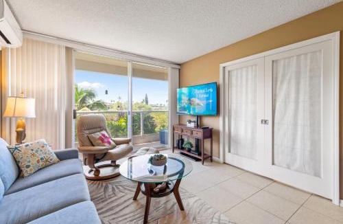 Kihei Apartment | Maui Banyan H311 1BD 2BA 3 min walk to the beach in the Heart of South Kihei!