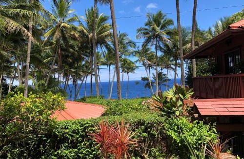 Kehena Beach Estates House | The Bali House and Cottage at Kehena Beach Hawaii