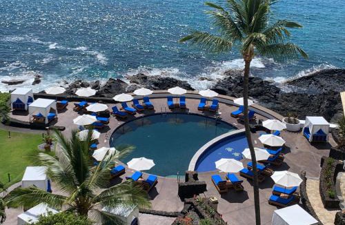 Historic Kailua Village Resort | Royal Kona Resort