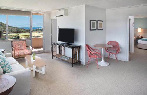 Waikiki Hotel | Queen Kapiolani Hotel