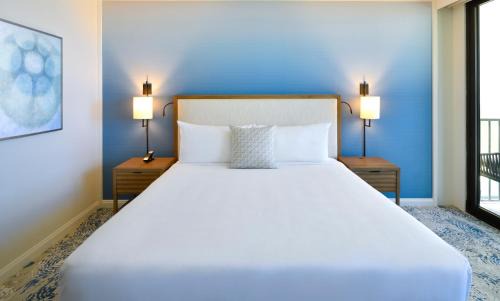 Waikiki Hotel | Halepuna Waikiki by Halekulani - NO RESORT FEE