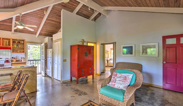 'melemele' Kapa'a Cottage: 1 Block to Beach!