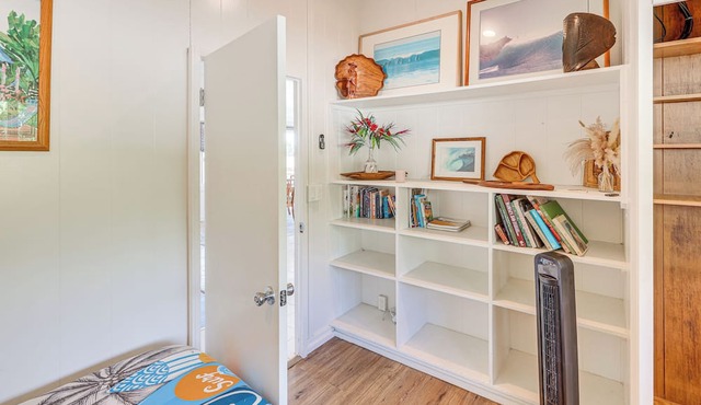 Walk to Beach: Koloa Getaway w/Ocean Views