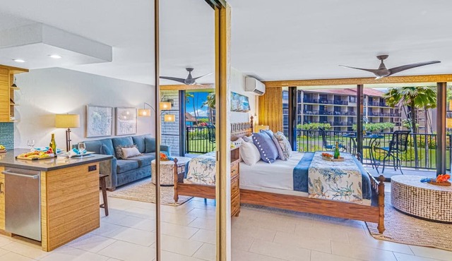Papakea Oceanview Studio 0 Bedroom Condo by RedAwning