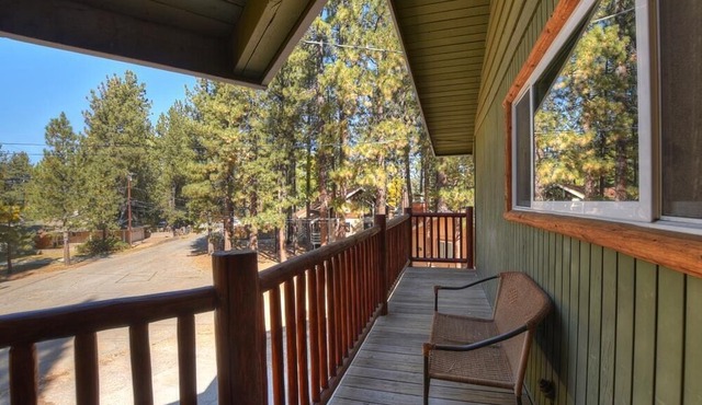 006 - 12 Bear Lodge
