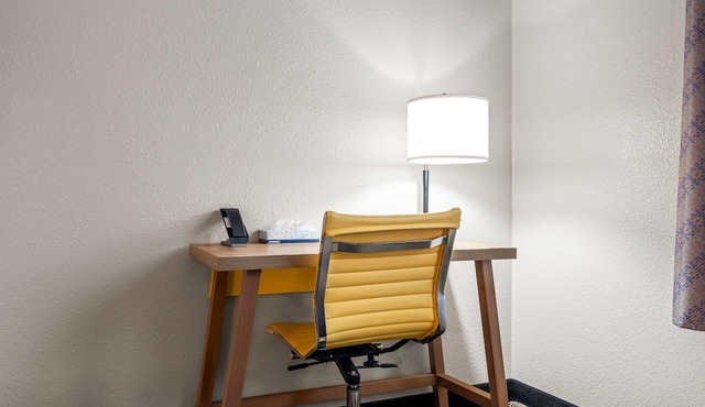 Days Inn by Wyndham Troy