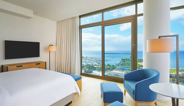 Renaissance Honolulu Hotel & Spa