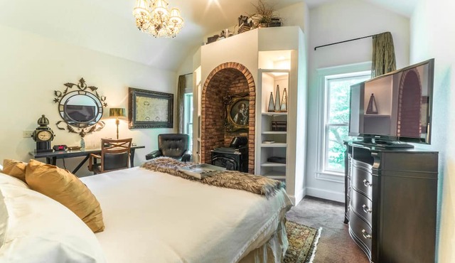 The Victoria B & B