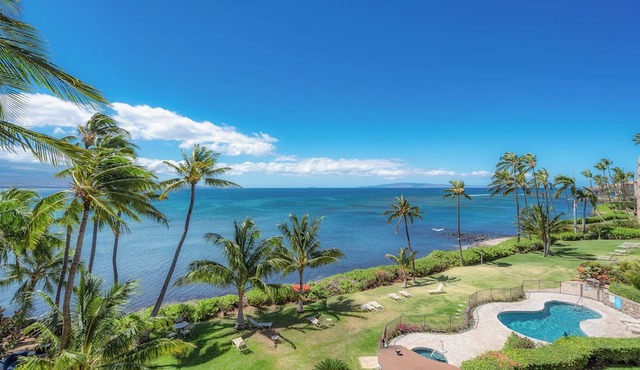 Direct Oceanfront Newly Remodeled!
