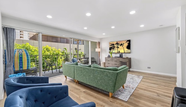 Take-It-Easy Waikīkī Beach Condo