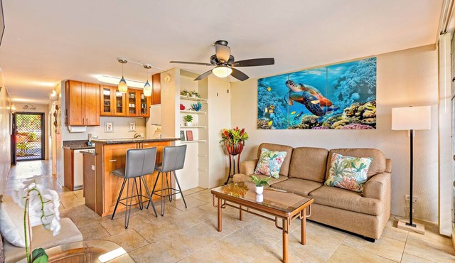 Breezy Maalaea Oceanfront Condo Newly Renovated Pool BBQ Near the Harbor