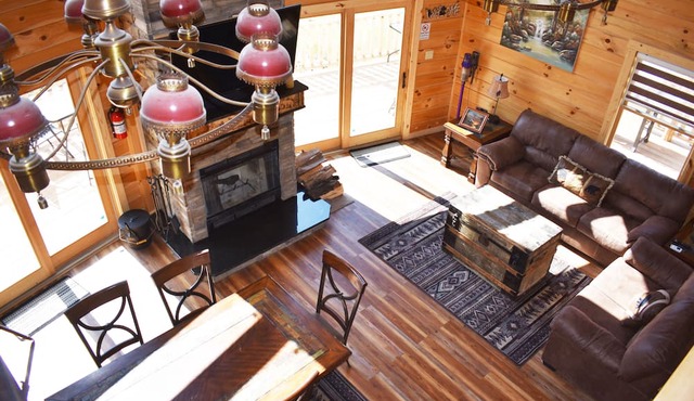 You'll love the amazing views at the Hummingbird Hideaway!