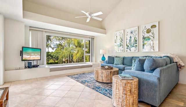 Beautiful Wailea Retreat with Pool, Lanai & Beach Access