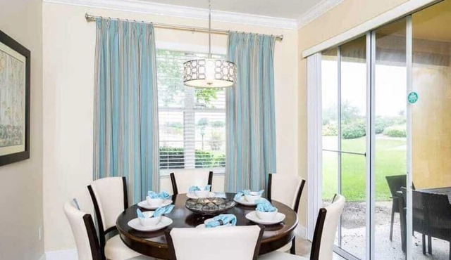 Renovated Townhome at Reunion, 6 Miles to Disney!