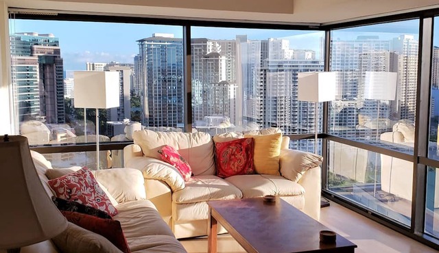 2 Bed 2 Bath Condo - Stunning Ocean views, Spacious, Clean and Comfortable