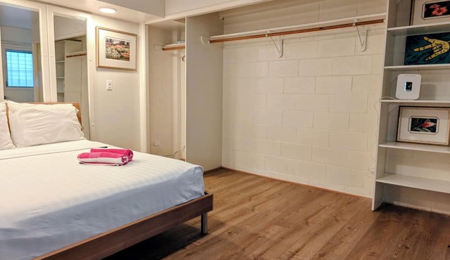 Brand New Floors & Cabinets - Waikiki Close to Beaches and Shopping