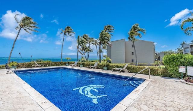 Oceanfront Moloka‘i Retreat | Wavecrest 2nd Floor