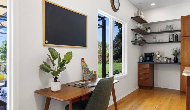 Modern 3BR + loft retreat with hot tub, fire pit, and stunning city/mountain views