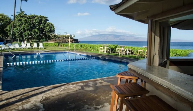 Royal Bungalow Room Doubles at Royal Lahaina Resort, Outdoor Pool