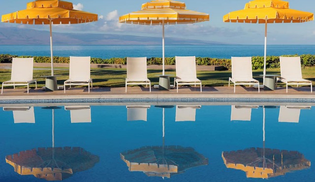 Royal Lahaina Bungalows & Spa