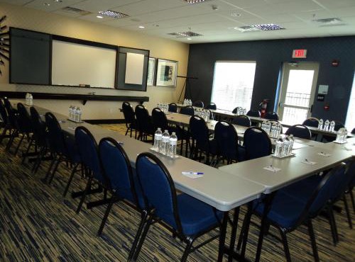 Holiday Inn Express and Suites Dickson City by IHG