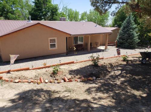 Grizzly Roadhouse Bed and Breakfast
