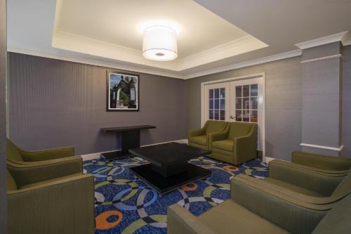Holiday Inn Express Hotel Easton Ihg 